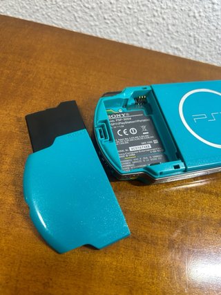 ¡IMPOLUTA! PSP 3004 Turquesa + Cargador