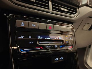 Volkswagen T-Cross 2024, Tsi 115cv. UN SOLO PROPIETARIO