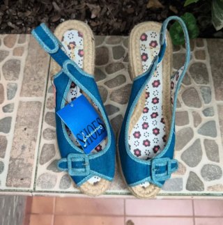 Cuñas Stradivarius Azul Talla 38