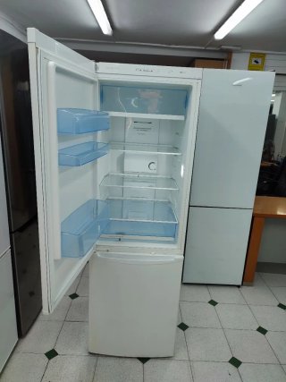 Nevera combi marca Balay 185/60cm A+ con garantía