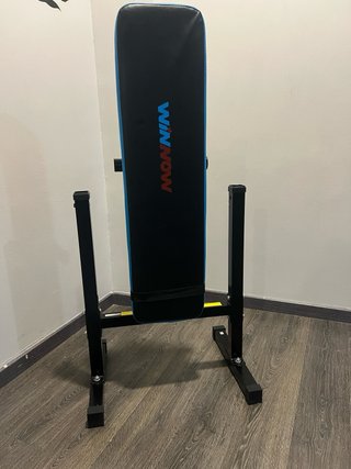 Banco de musculación negro y azul