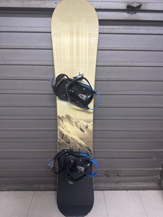 Tabla Snowboard Nitro 155cm + Fijaciones