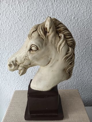 Figura Cabeza de caballo decorativa