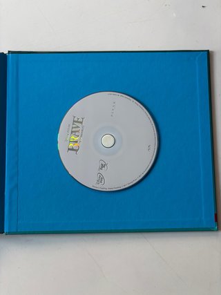 Libro + Película DVD Brave (Indomable)