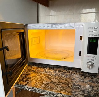 Microondas Candy Blanco CMG20DW