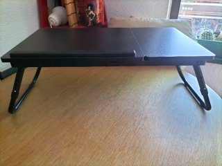 Mesa portátil Jysk para ordenador