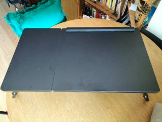 Mesa portátil Jysk para ordenador