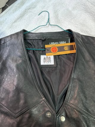 Chaleco de Piel Negra URBAN 5884 Talla 5XL