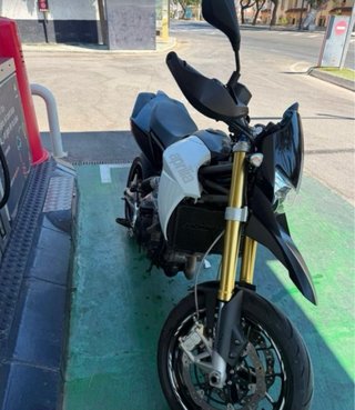 Aprilia Dorsoduro 750 Supermotard