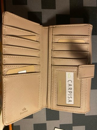 Portafoglio Carpisa Beige. Molto capiente