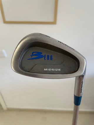 Palo de Golf Wilson BERG Midsize 6