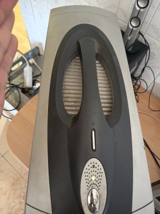 Ordenador AIRIS con Monitor