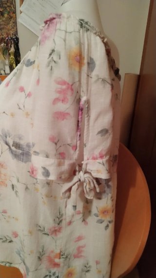 Blusa floral hombros descubiertos