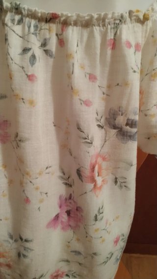Blusa floral hombros descubiertos