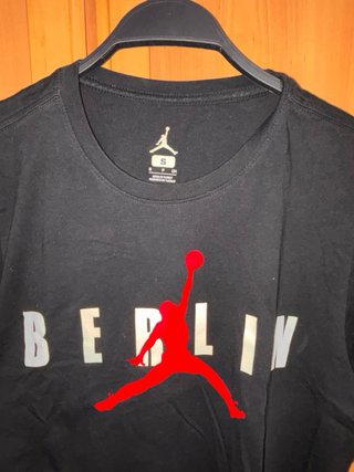 Camiseta Jordan Berlin Negra