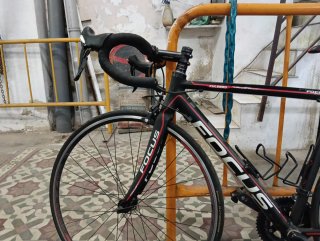 Bicicleta de carretera Focus Culebro