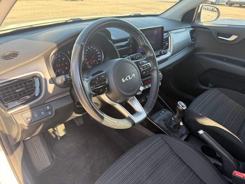 Kia Stonic 2022, foto 24