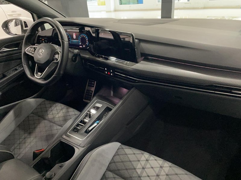 Volkswagen Golf 2021, foto 28