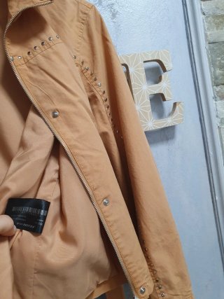 Chaqueta Zara con tachuelas Talla XS