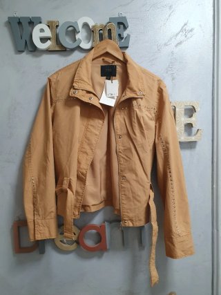 Chaqueta Zara con tachuelas Talla XS