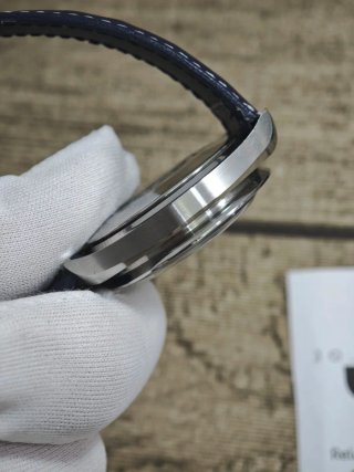 Omega Speedmaster Reduced MOP 3802.70.56