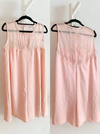 Vestido rosa con encaje