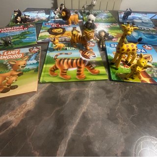 Cuentos Infantiles +  Juguete El mundo animal