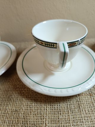 Royal Creamware Recamier Tazas y Platillos