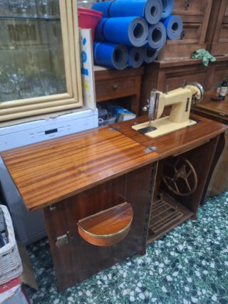 Máquina de Coser Wertheim Vintage