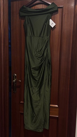 Vestido Pura Vida verde con etiqueta
