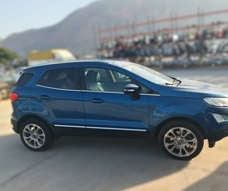 492186 gm15-13w030 faro ford ecosport (cr6) active