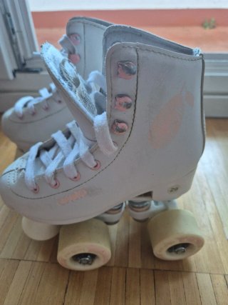 Patines blancos talla 29