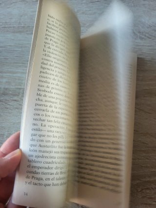 Libro la primavera de Praga Miguel delibes