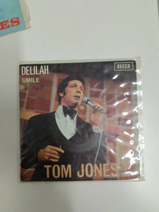 Vinilos Tom Jones (3 singles)