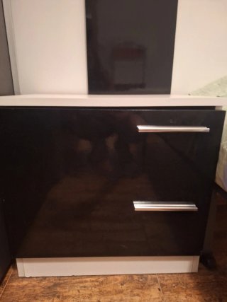 Cabecero 1,35 cm, 2 mesitas y cómoda