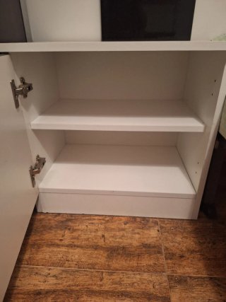 Cabecero 1,35 cm, 2 mesitas y cómoda