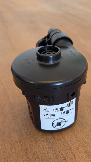 Bomba de aire Decathlon para colchón
