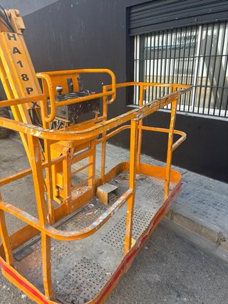 Plataforma Elevadora Haulotte 18