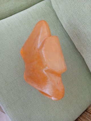 Busto expositor collares naranja