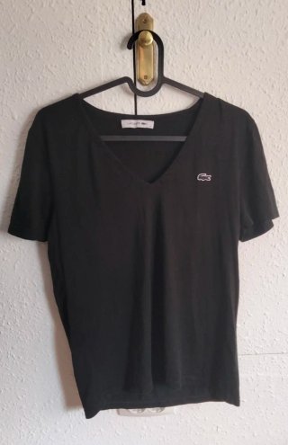 Camiseta Lacoste Negra Cuello V