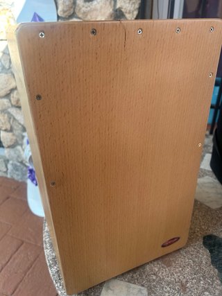 Cajón Flamenco Stagg con funda