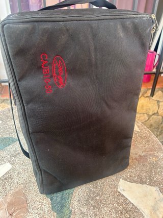 Cajón Flamenco Stagg con funda