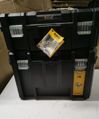 2 maletines /cajas /maletas Dewalt tstak