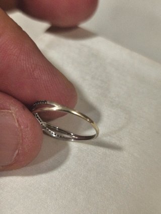 Anillo oro y diamantes.