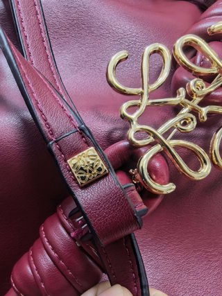 Bolso Loewe Flamenco Clutch Mediano Rojo
