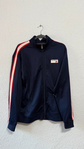 Chaqueta New Balance Vintage Azul y Roja