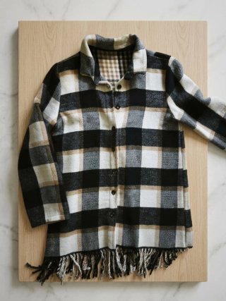 Chaqueta cuadros con flecos