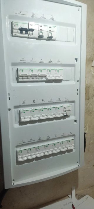 Reformas Eléctricas para casas, pisos ,locales.