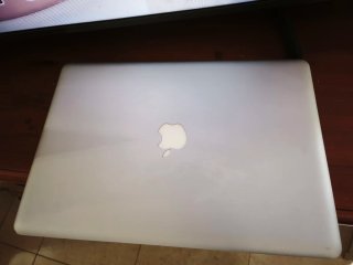 Apple MacBook Pro Plata