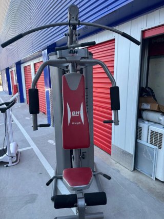 Máquina Multifunción BH Fitness - Casi Nueva